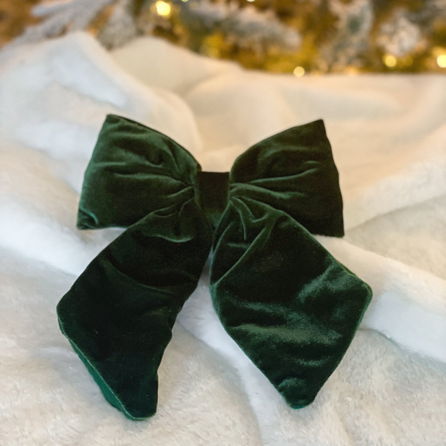 24cm Green Velvet Bow w/Clip