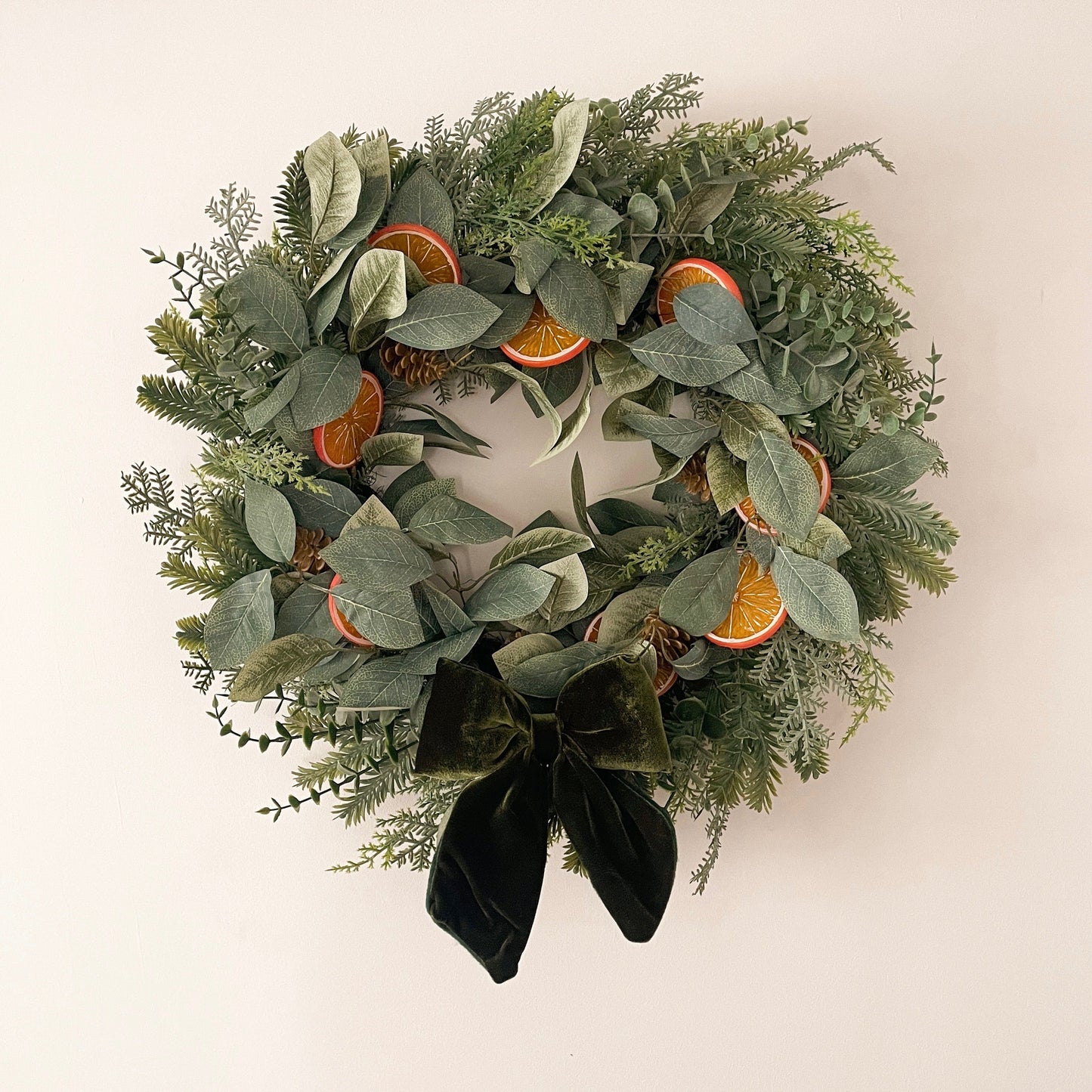 24cm Green Velvet Bow w/Clip