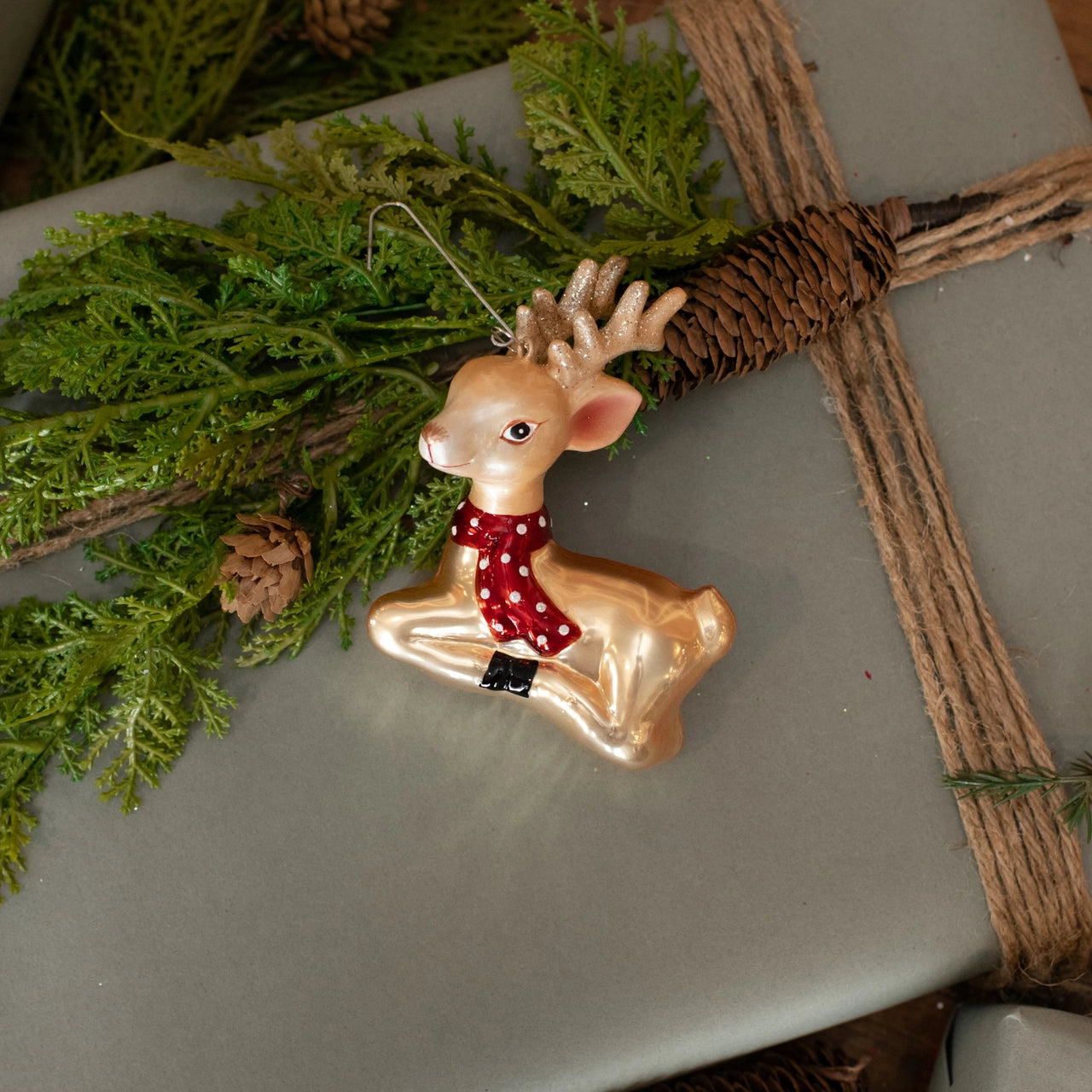 Reindeer W/ Dotted Scarf Christmas Ornament